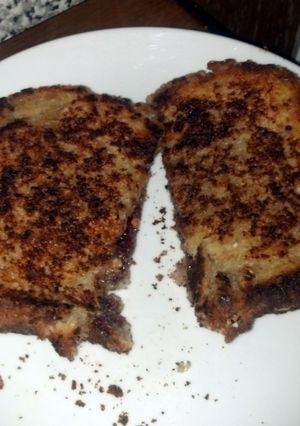 A picture of SugaMamas Fried Peanut Butter, Cinnamon & Jelly Remix.