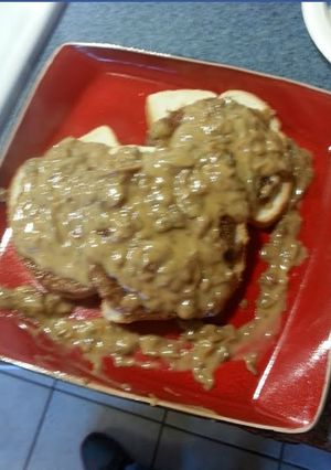 A picture of Cream of mushroom hamburgers..