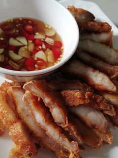 รูปของ หมูสามชั้นทอดน้ำปลา