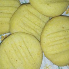 A picture of Custard cookies.