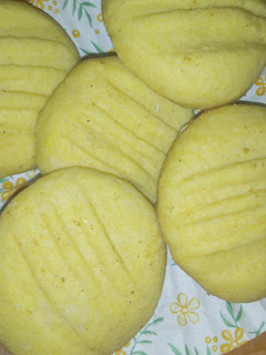 A picture of Custard cookies.