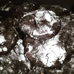 A picture of Homemade crinkles.
