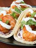 Tacos de Camarón con paprika y aderezo de cilantro