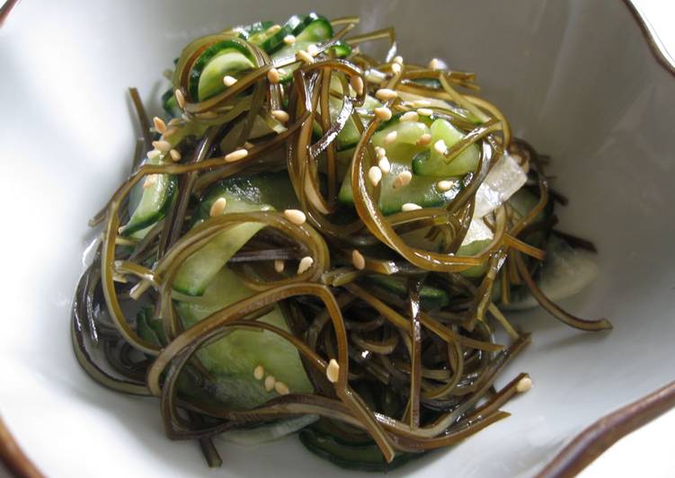 Kombu (Kelp) Cucumber Daikon Salad