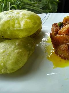 মটরশুঁটির কচুরি (matarshutir kachuri recipe in Bengali) রেসিপির প্রধান ছবি