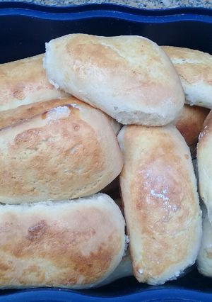 A picture of Golden Rolls.