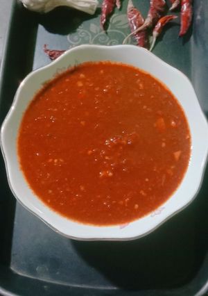 शेज़वान सॉस (schezwan sauce recipe in Hindi) रेसिपी मुख्य फोटो