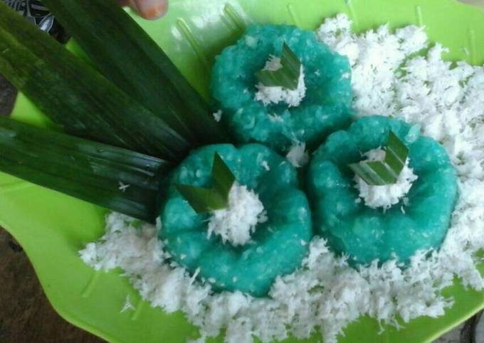 Kue Gebral basah (olahan singkong)