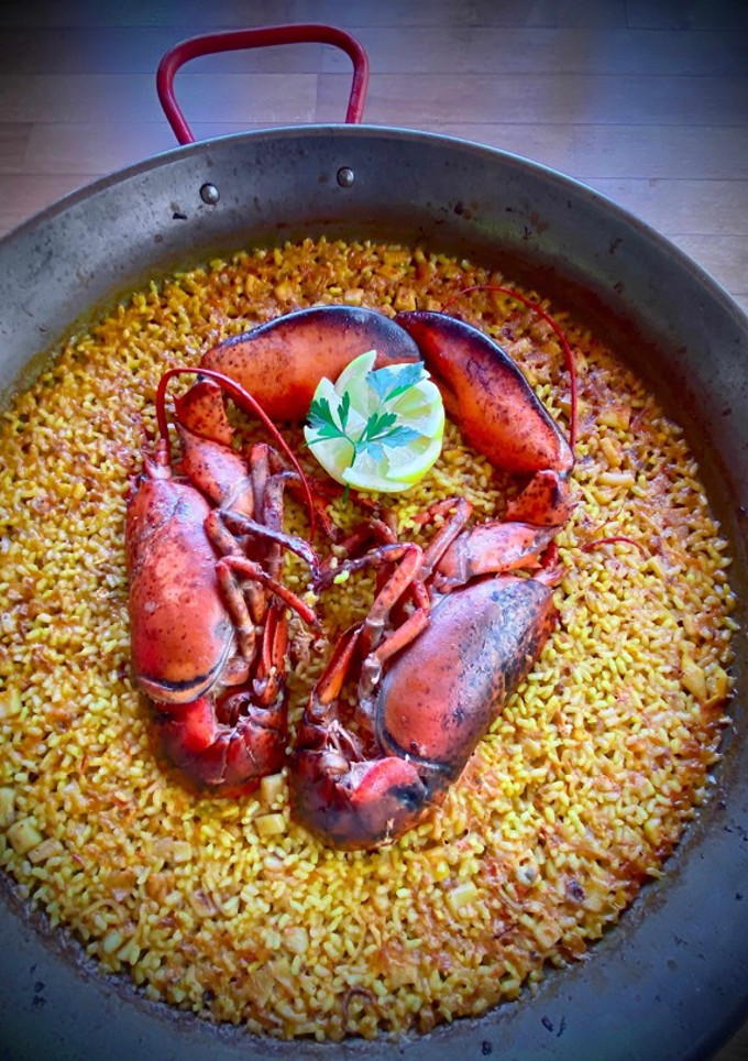 Una foto de Paella 🥘 de Bogavante 🦞