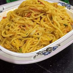 Chicken Chow Mein Restaurant style A picture of Chicken Chow Mein Restaurant style.