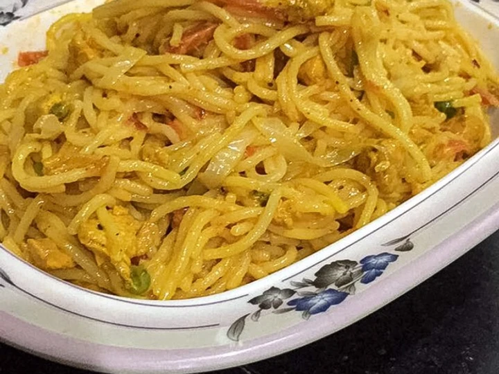 Easy Steps to Prepare Chicken Chow Mein Restaurant style the Delicious Delicious