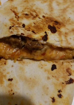 A picture of Steak quesadilla.