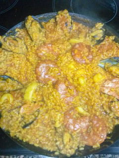 Una foto de Paella "normalita"