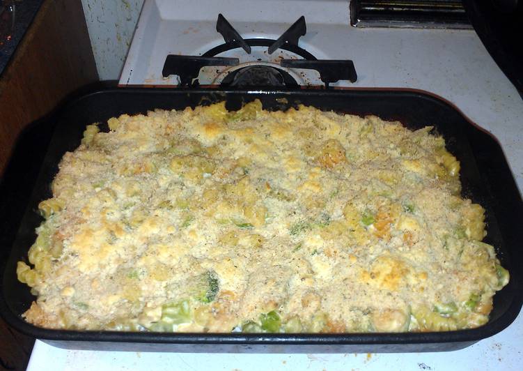 Steps to Make Ultimate Creamy Chicken &amp; Broccoli Pasta Bake