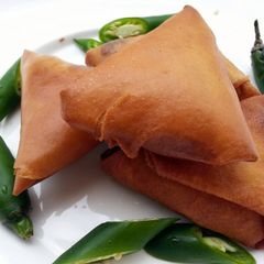 A picture of Curry Potato Samosa.