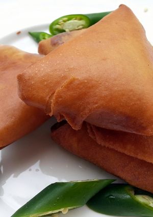 A picture of Curry Potato Samosa.