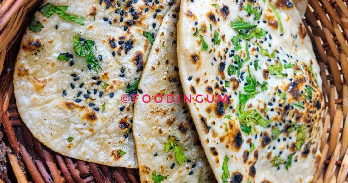 Restaurant style Kulcha on Tawa Recipe by Ankita Bhavsar - Cookpad