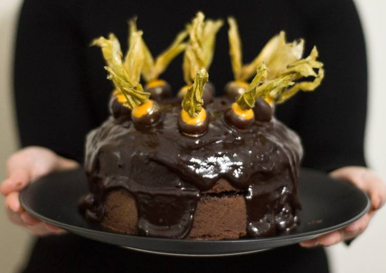 Recetta di Ultimate Torta cioccolato ed alchechengi