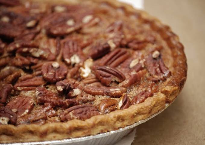 How to Prepare Gordon Ramsay Cinnamon Pecan Pie