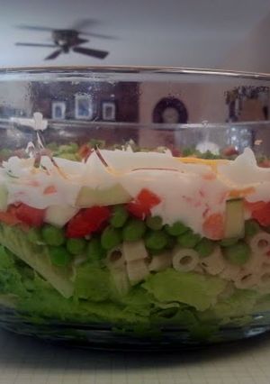A picture of Cottie's layered salad.