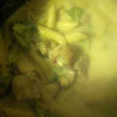 A picture of Chicken Alfredo Soup.