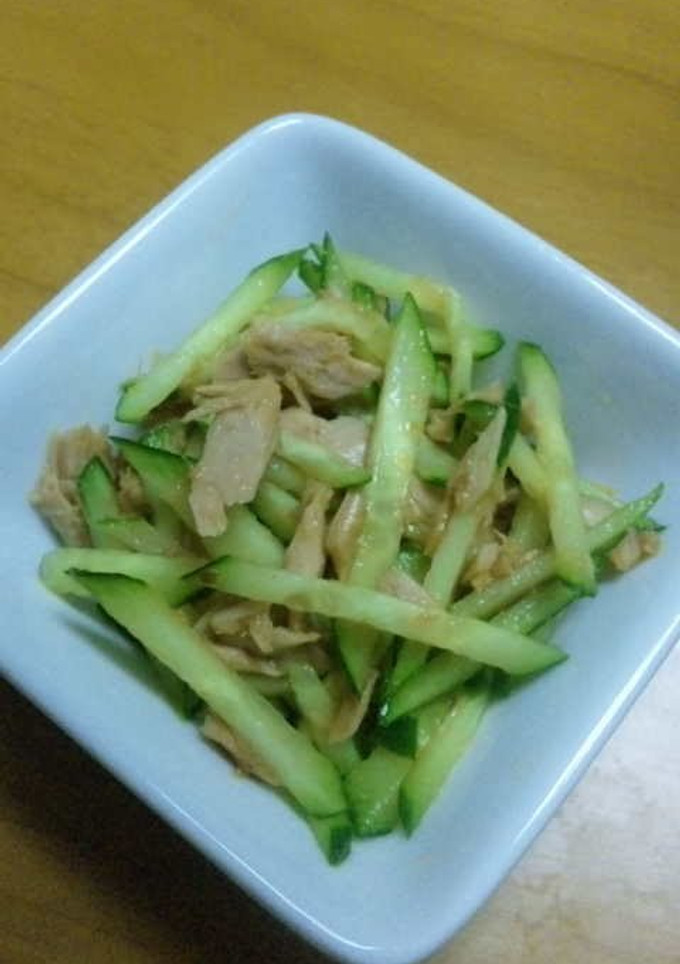 A picture of Done in 5 Minutes! Easy Cucumber and Tuna Salad.
