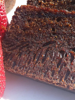 A picture of Caramel Cake ( Sarang Semut ).
