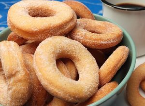 Foto de ROSQUINHA FRITA DE PADARIA, RÁPIDA, FÁCIL E BARATA