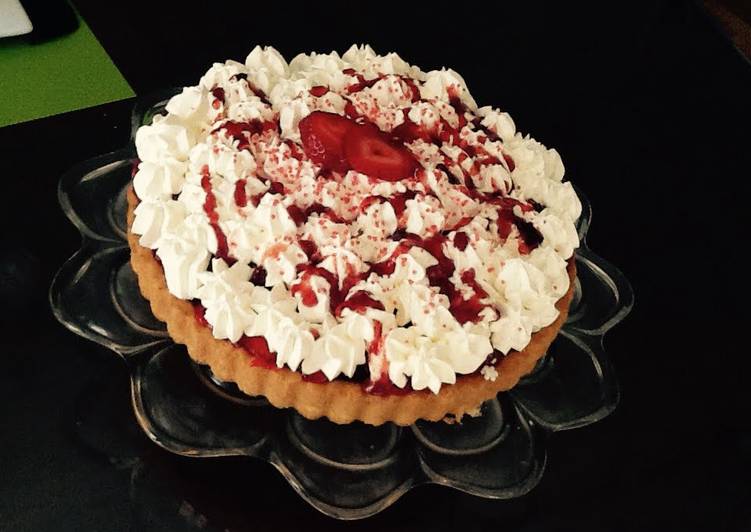 Easy And Very Fast No Bake Dairy Free Strawberry Shortcake :)