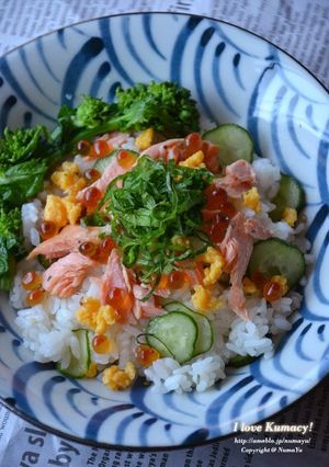 A picture of Simple ☆ Salmon, Salted Salmon Roe, and Broccolini Chirashizushi.
