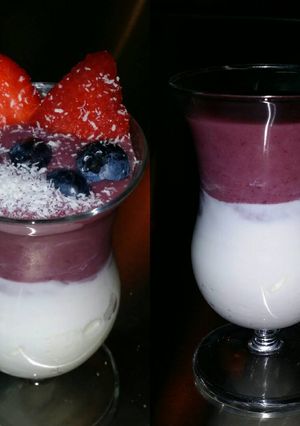 صورة لوصفة روب زبادي مع بيريز سموذي وجوز الهند