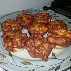 A picture of Chili Bean Puffs.