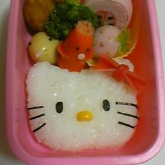 A picture of Easy Hello Kitty Character Bento.