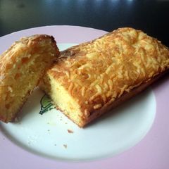 A picture of Blondie Honey Cheese Cake.