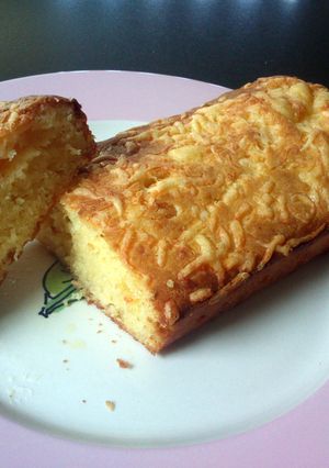 A picture of Blondie Honey Cheese Cake.