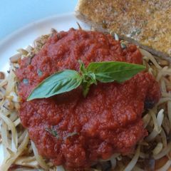 A picture of Vickys Bean Sprout 'Pasta' and Marinara Sauce GF DF EF SF NF.