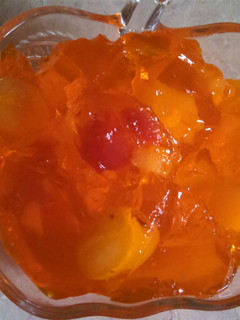 A picture of Fruity Jello.