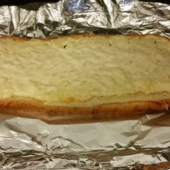 A picture of Onion - cheese bread.