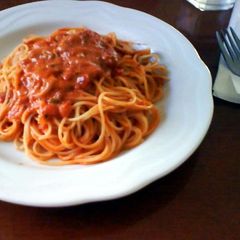 A picture of Spaghetti with Tomato and Mascarpone Sauce.