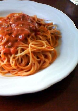 A picture of Spaghetti with Tomato and Mascarpone Sauce.