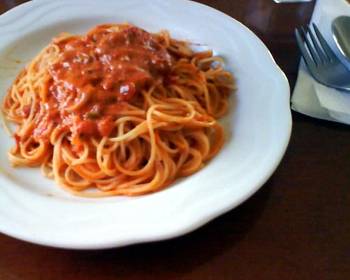 Ultimate Serving Recipe Spaghetti with Tomato and Mascarpone Sauce Practical Delicious