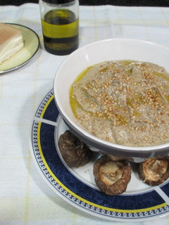 Una foto de Paté de setas shiitake con tofu ahumado-veggie