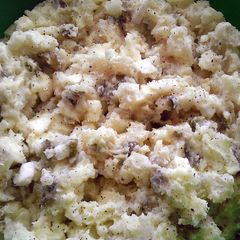 A picture of Sweet P s moms homemade potato salad.