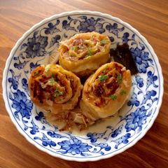 A picture of Sauerkraut Rolls (Krautkrapfen).