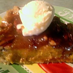 A picture of sunshine 's pumpkin pecan pie.