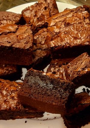 A picture of Fudge brownies.