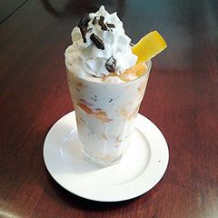 A picture of Fresh Peach Ice Cream Soda.