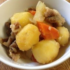 A picture of My Too-Easy Nikujaga (Japanese Simmered Meat and Potatoes).