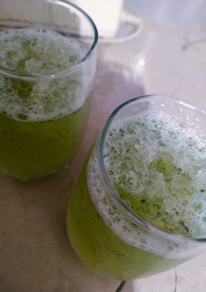 A picture of Lemonade.