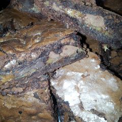 A picture of Mmmm... NomNom Brownies.